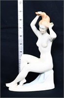 Vntg Hungarian Aquincum ceramic lady nude figure