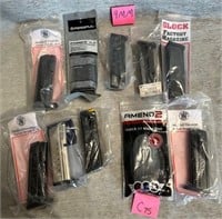 P - LOT OF 9MM MAGS (C95)