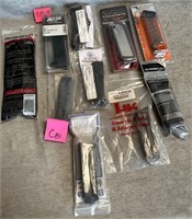 P - LOT OF 9MM MAGS (C81)