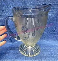 Vtg Jeannette Glass Iris footed pitcher