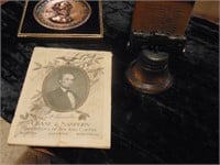 Flat full of Lincoln Collectibles