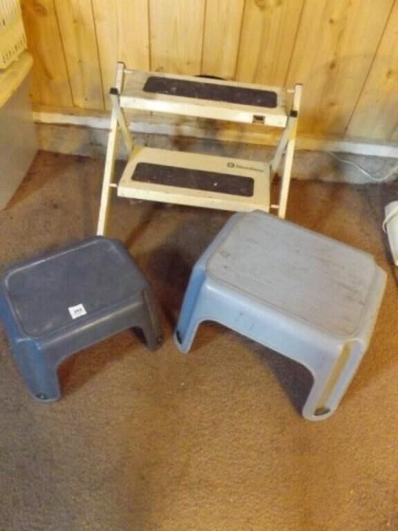 Folding metal step stool, 2 plastic step stools