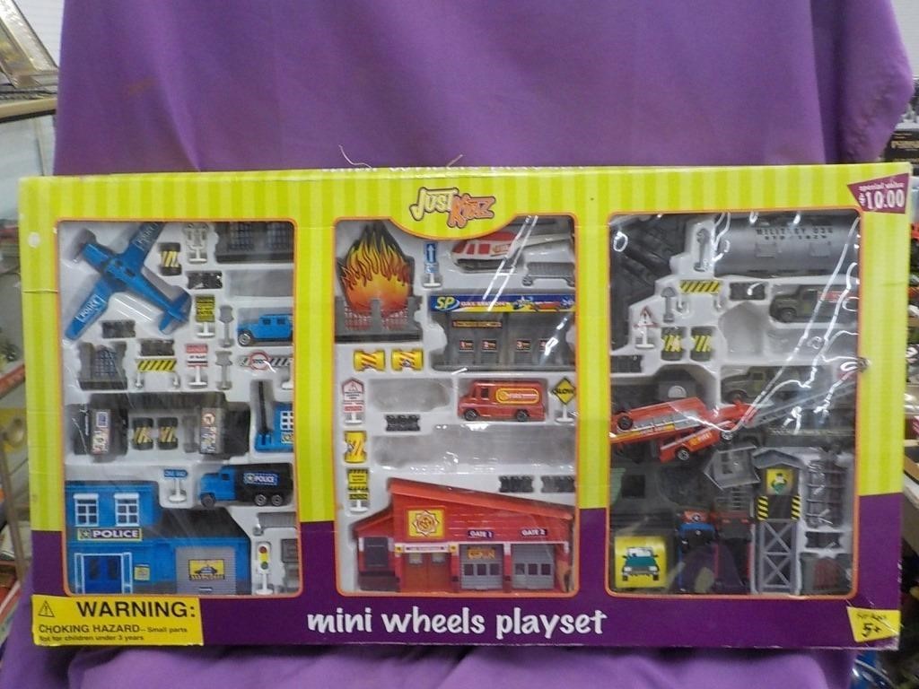Mini Wheels play set NOT complete