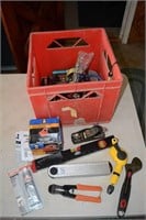 CRATE OF ASSORTED TOOLS