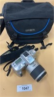 Minolta camera with case