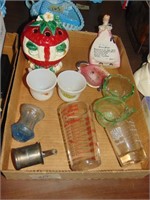 Flat full of Kitchen Collectibles