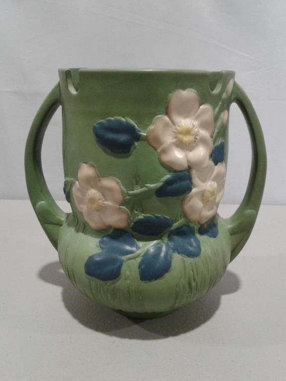 Roseville USA Pottery #985-8"