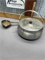 STAINLESS KETTLE W/ LID, CAST IRON LADLE