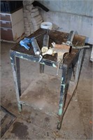 METAL STAND WITH SMALL VISE & GREASE GUNS