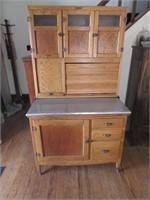Mc Dougall Frankfort,IN Sellers Cabinet