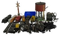 Vintage Lionel Train Engine, Cars, Tracks & Access