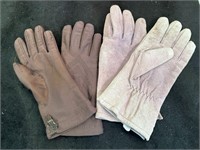 2 PAIRS OF GLOVES