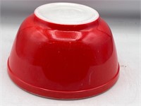 Pyrex red mixing bowl