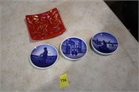 Vintage mini plates