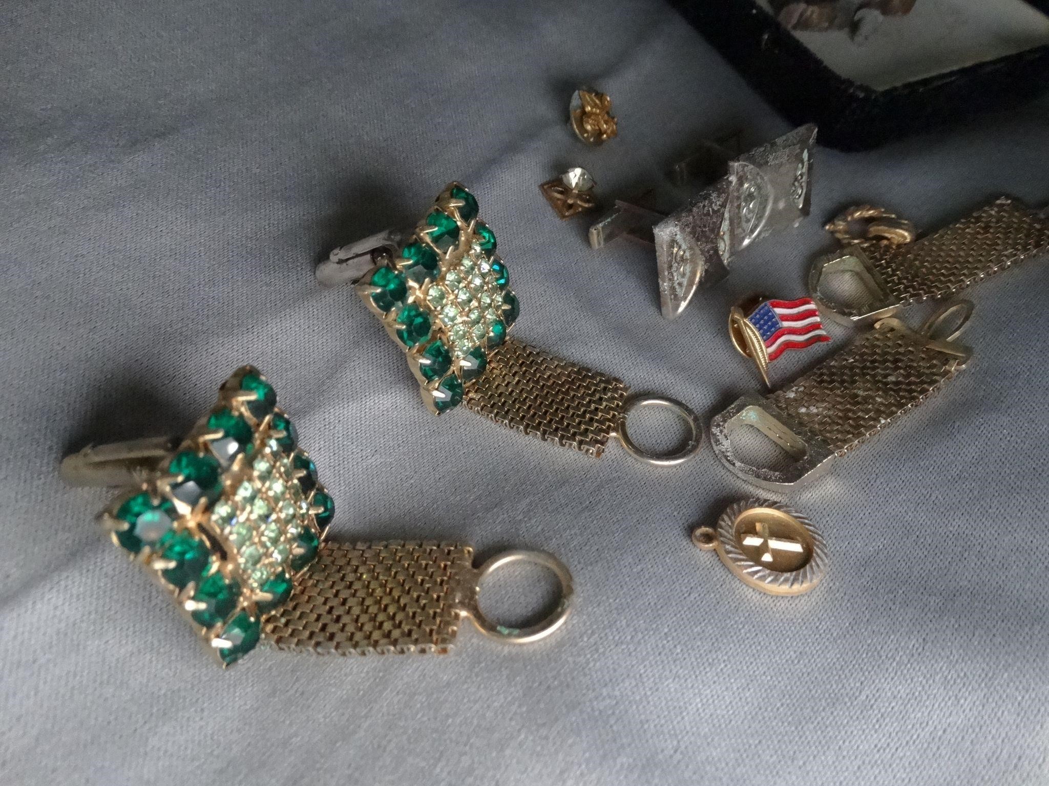 MIsc Vintage Jewelry - Cufflinks - Pins