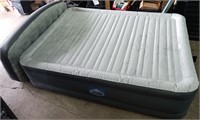 Sealy Inflatable Queen-Size Mattress w/Headboard