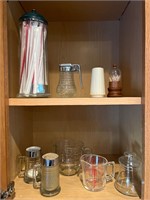 Miscellaneous assorted kitchenwares