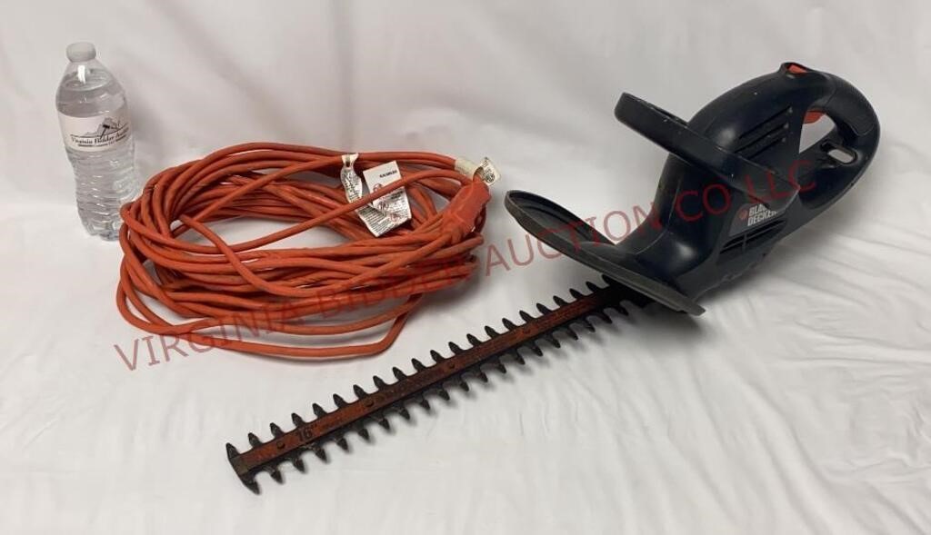 Black & Decker 16" Hedge Trimmer & Extension Cord