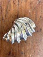 VINTAGE MEXICO STERLING SILVER SHELL BROOCH OR