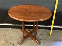 Antique Oval Spindle Lamp Table