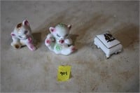 Cat figurines, mini trinket box- Japan