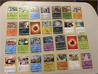 SELECTION OF POKEMON TRADING CARDS