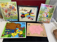 LOT OF CHILDRENS PUZZLES SESAME STREET & MORE