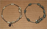 Pair Vantel Pearl Silvertone Blue/White Bracelets