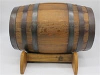 UNIQUE SMALL OAK BARREL ON STAND 18 IN LONG