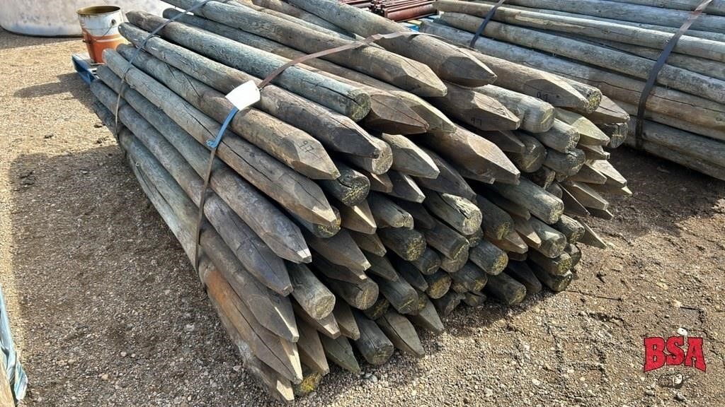 Approx. 97 Fence Posts 7'