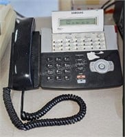 Desk phone - on the parts counter - Samsung - DS-5
