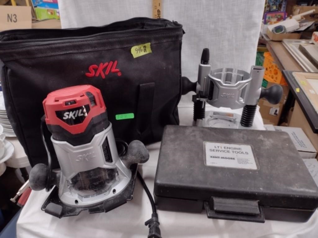 SKIL Router w/Bag & Engine Service Tool