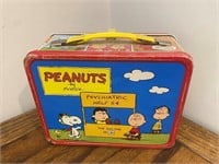 Metal Peanuts Lunchbox