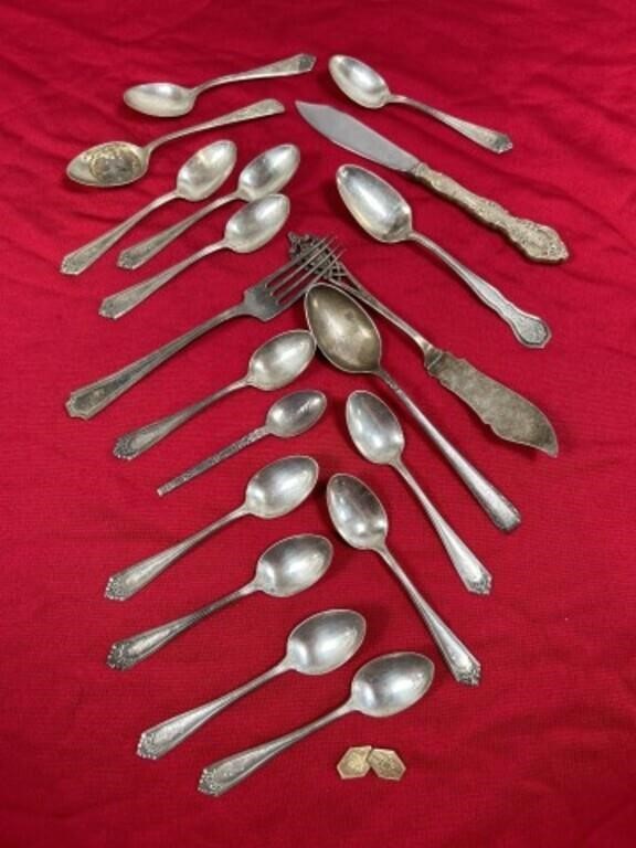 Sterling silver flatware, weight is 234 g or 8.2