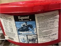 Equest Horse Mineral Tub, 50 lbs (1)