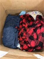 BOX LOT OF CLOTHES VARIETY OF SIZES
