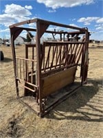 Cattle Squeeze with catch Gate