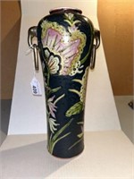 LARGE CHINESE VASE WITH COLORFUL FLOWERS AND