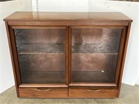 Display cabinet/shelf