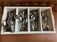 Cutlery Bin w/ Asst Cutlery