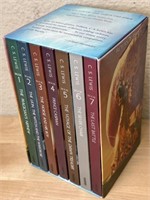 Complete The Chronicles of Narnia Boxed Set 
6