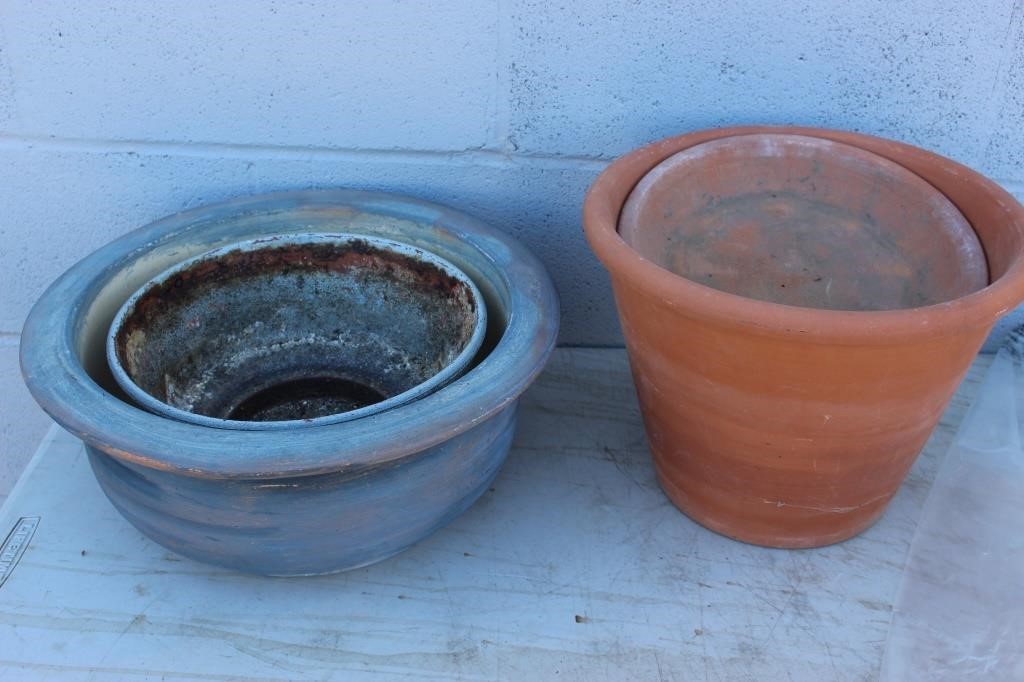 Planters Lot of 2