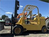 Tow Motor Forklift