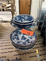 LOT OF MIXED BLUE AND WHIT CHINA DISHES / ASIAN +