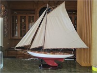 Model Sailboat Yacht