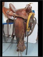 VERY GOOD CONDITION SADDLE READY TO GO  BACK IN