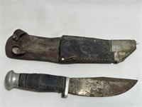VINTAGE HUNTING KNIFE WITH LEATHER SHEATH 8in L