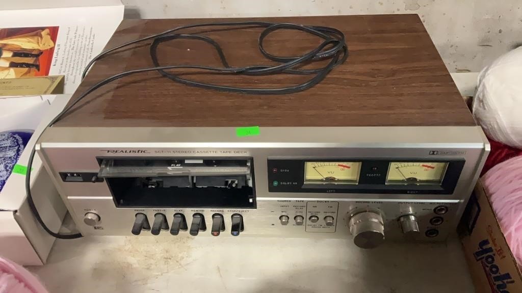 Realistic tape deck player