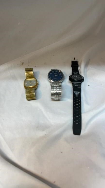 Lot of 3 men’s watches