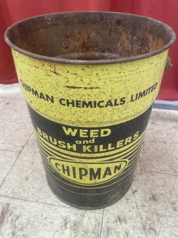 Vintage metal Chipman Chemicals pail. Rusty